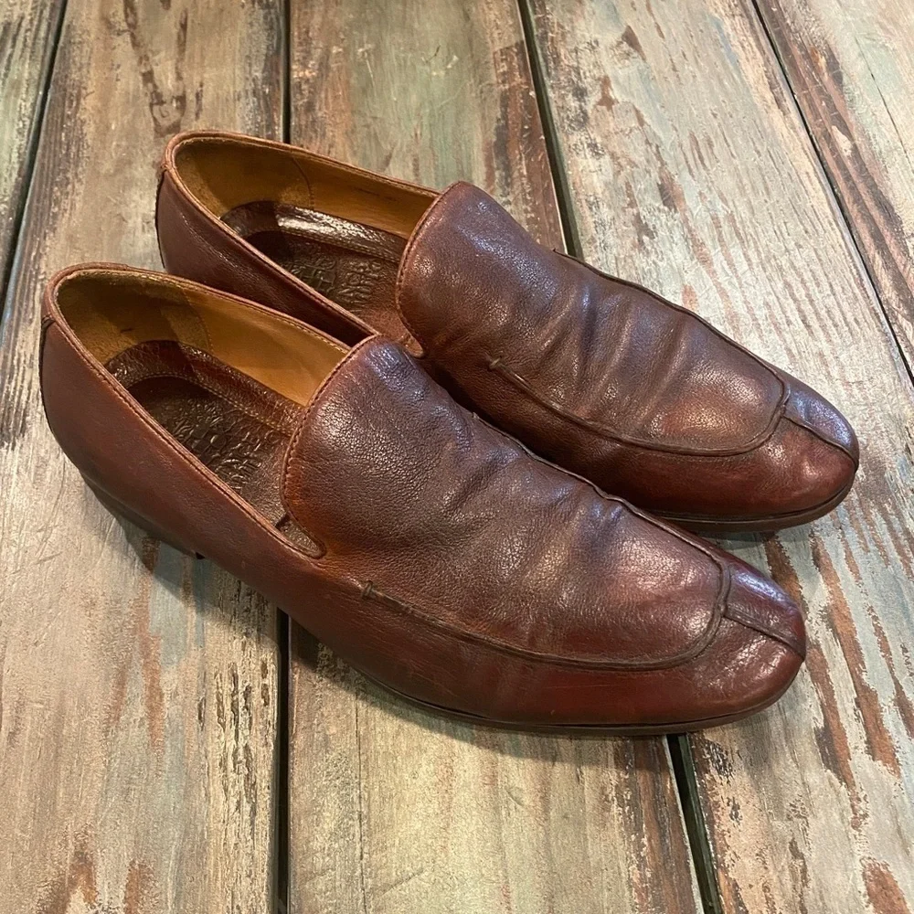 Vince Camuto Ennah Mens Loafers Brown Leather Shoes, Heel Drag, Size 9 Embossed